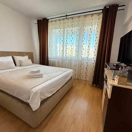 Iancului Mega Mall 3 *